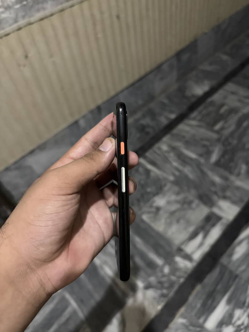 Google Pixel 4 7
