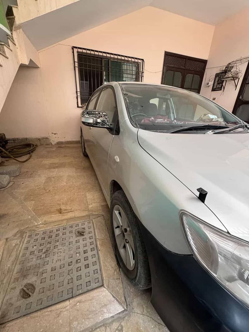 Corolla Axio automatic 8