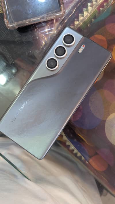 Tecno Camon 40 pro