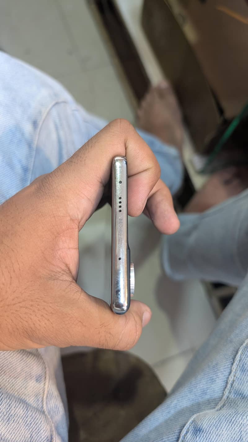 Tecno Camon 40 pro 2
