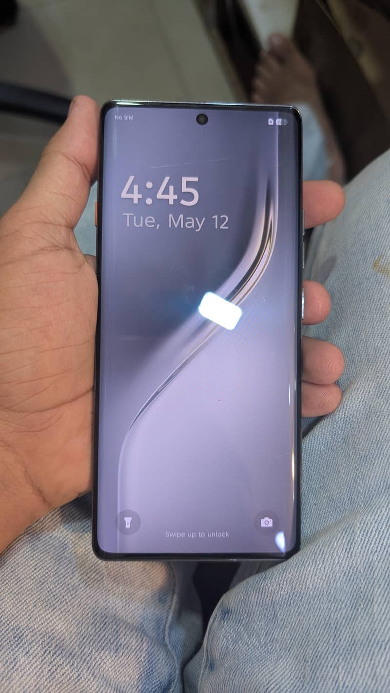 Tecno Camon 40 pro 6