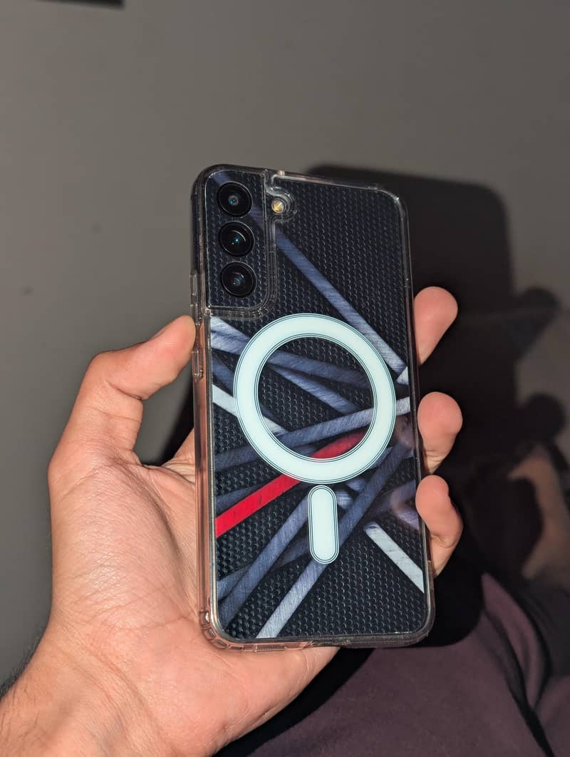 Samsung S22PLUS 0