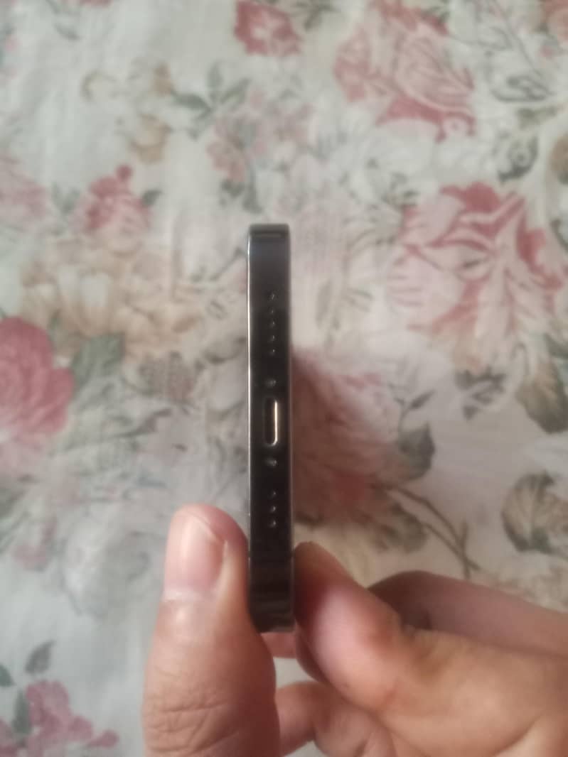 Iphone 12 pro 3