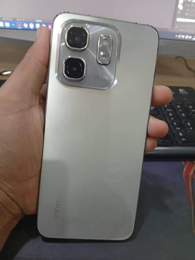 Infinix Hot 50i 8 GB Ram & 128 Gb Rom Condition 10/8 Pta Approved