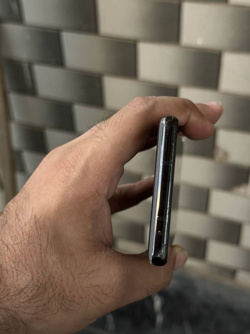 GOOGLE PIXEL 6a 4