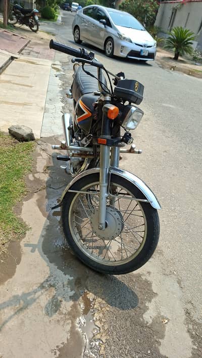 Honda 125 2018 model black