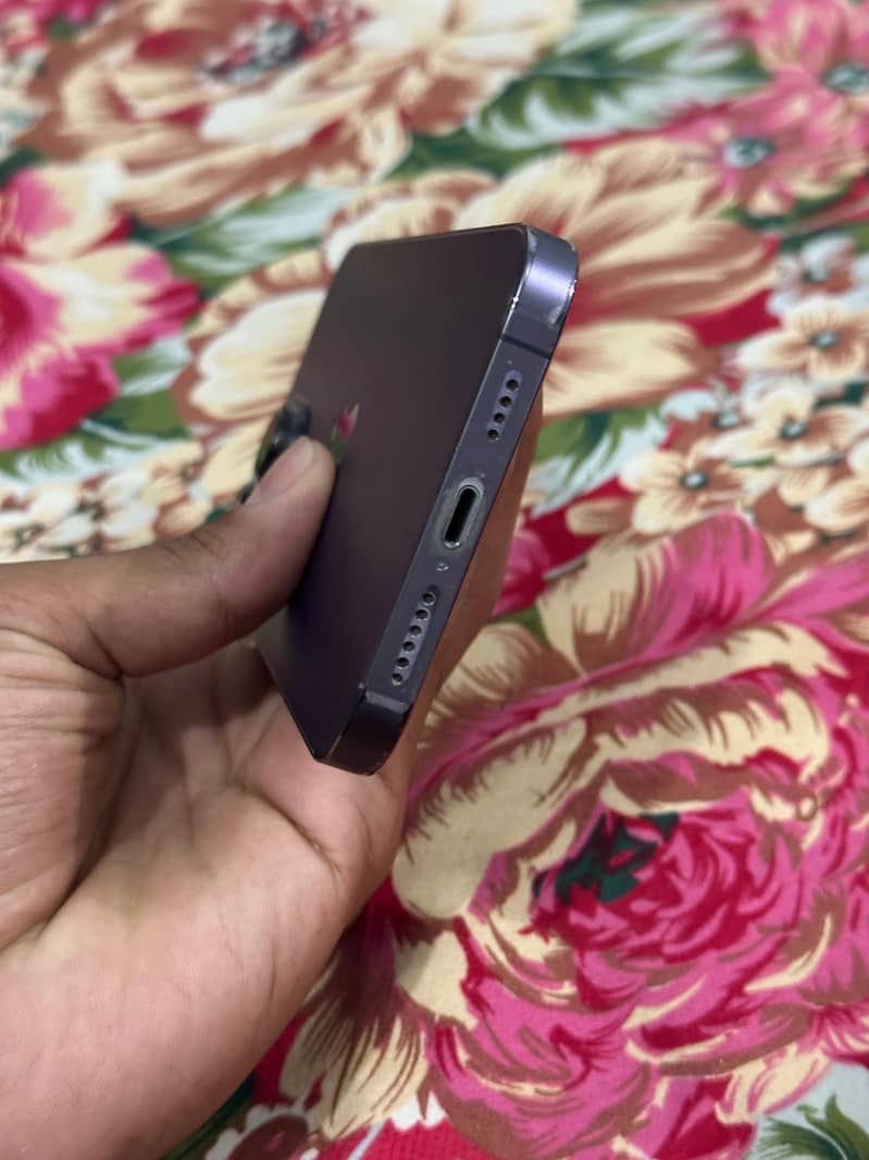 Iphone 14 pro max 4