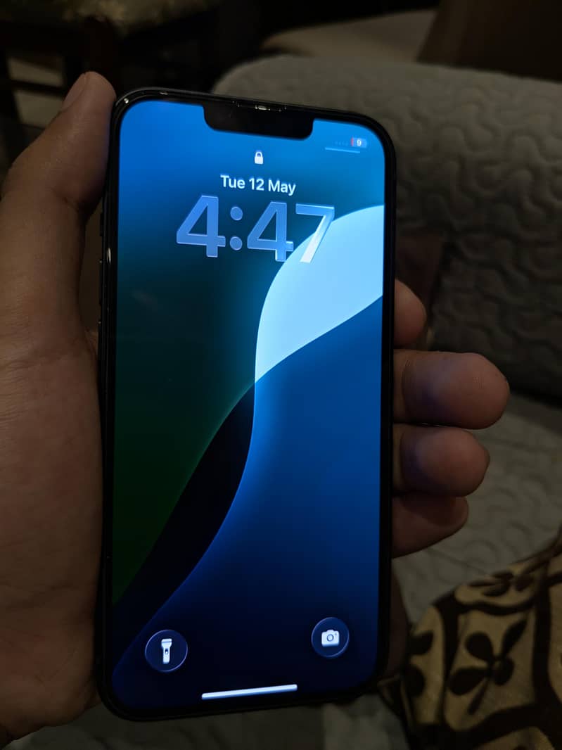 iPhone 13 JV 1