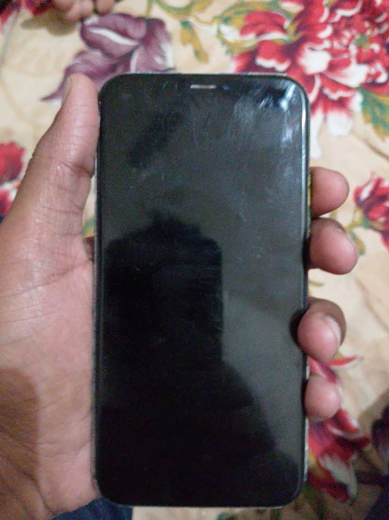 iphone xs 4
