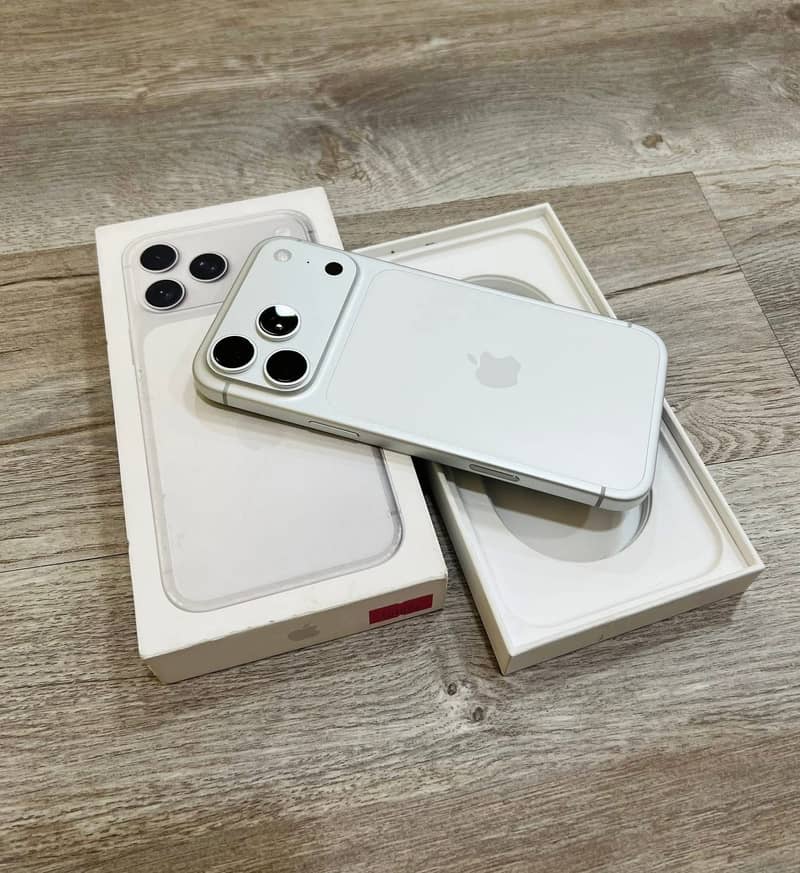 Apple iPhone 17 Pro Max 0