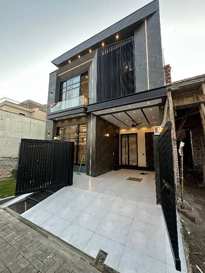 Etihad Town 5 Marla 4 Beds Ideal House