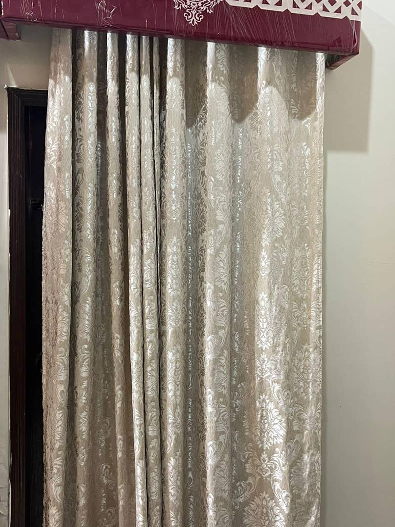 Curtains 4