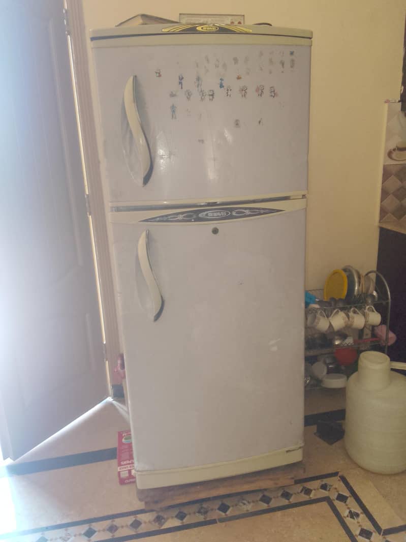 waves frige medium size 3