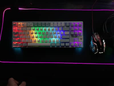 Wireless Mechanical Keyboard With XL RGB Mousepad