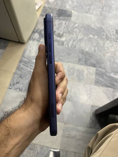 I phone 17 pro max jv