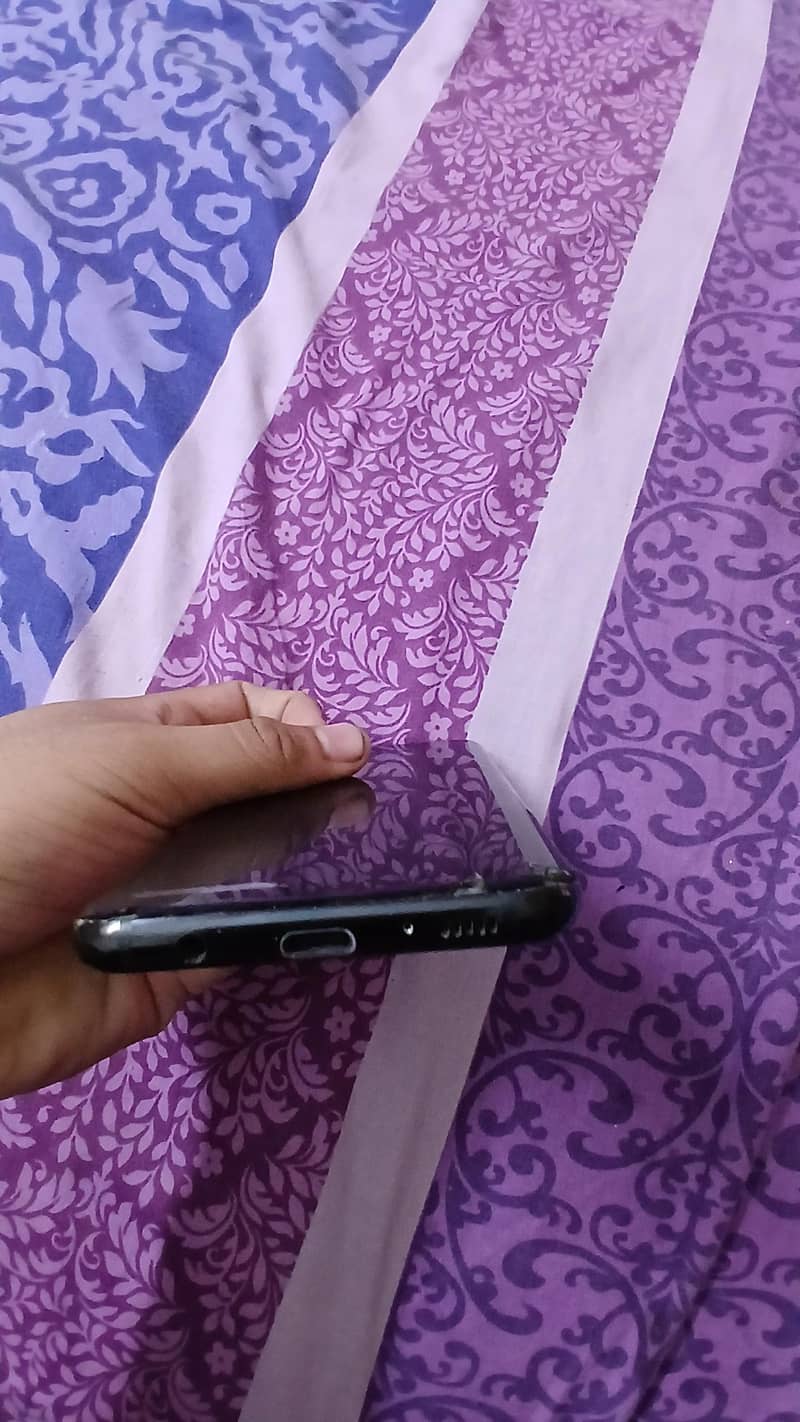 S8 PLUS 0