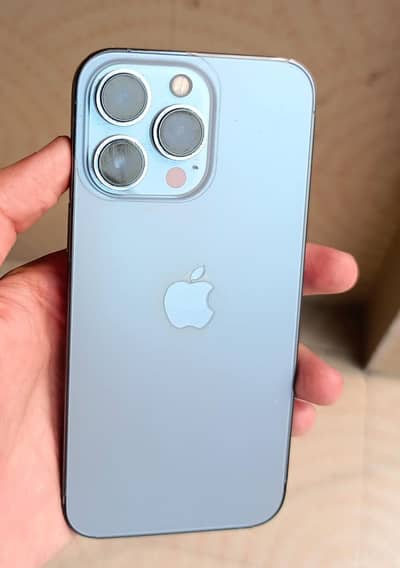 Apple I-Phone 13 pro. Factory Unlock. 128 GB. Blue.
