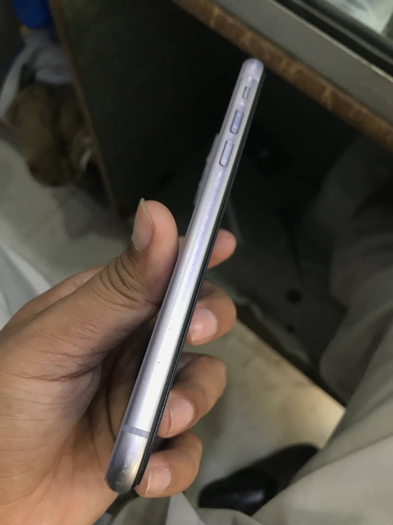 iPhone 11 1