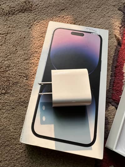 Iphone 20W Power Brick with USB type C to IOS cable