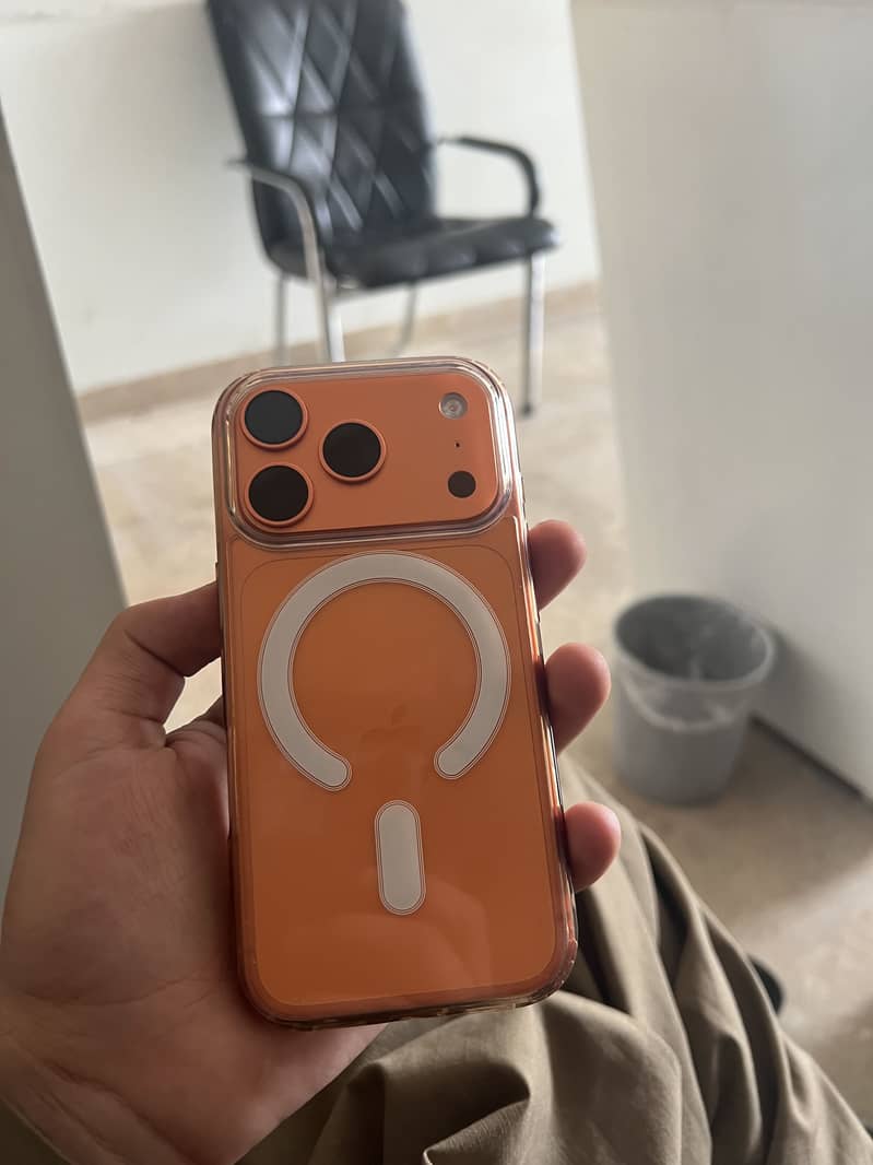 IPHONE 17 PRO (JV) 1