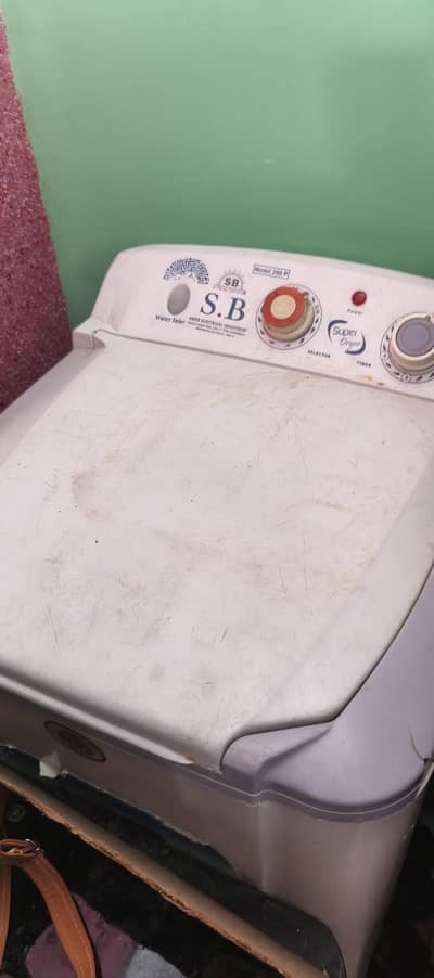 2 spiner h copper motor ma bht achi condition ma