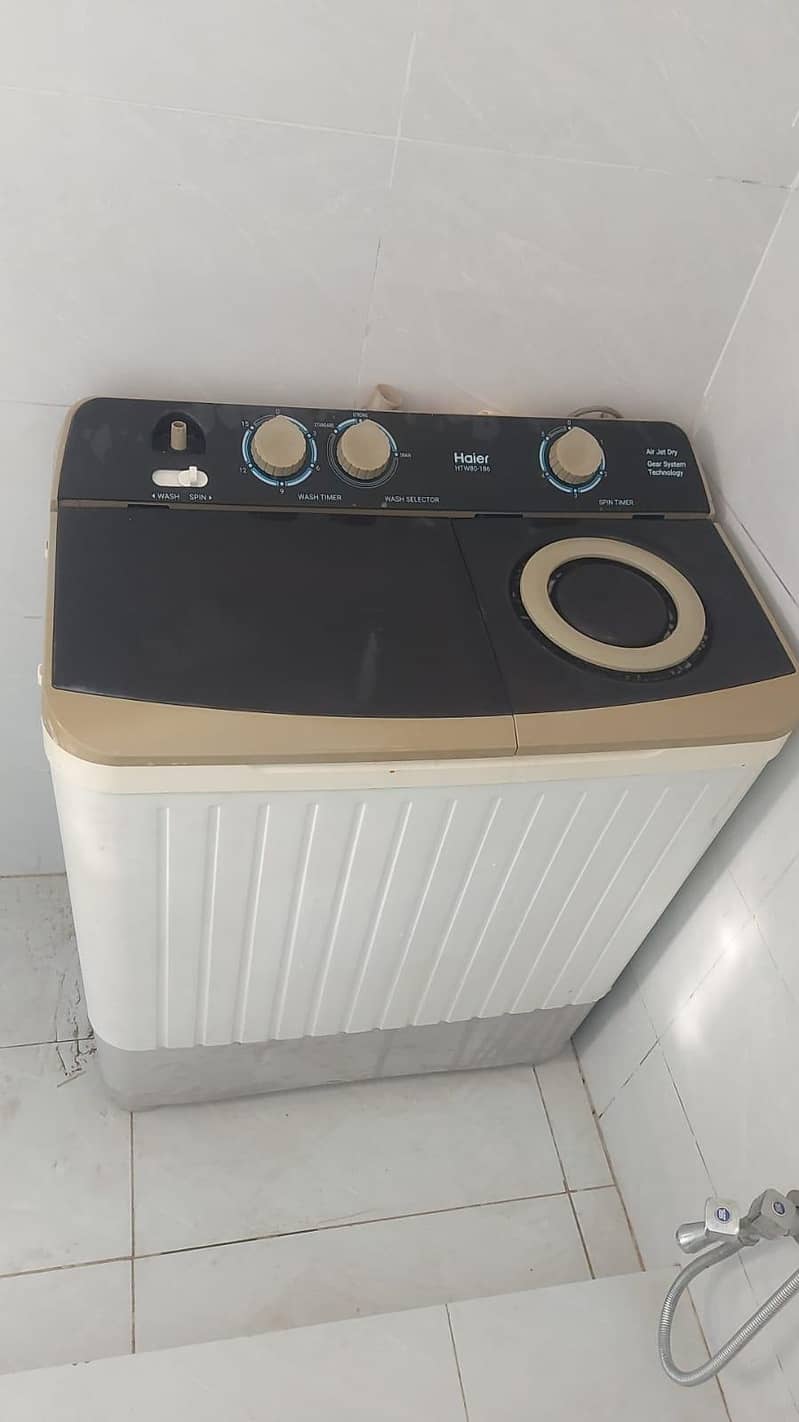 Haier semi automatic Machine 1