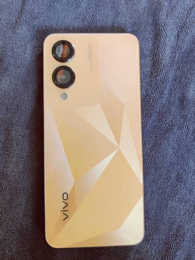 vivo y17s with full box