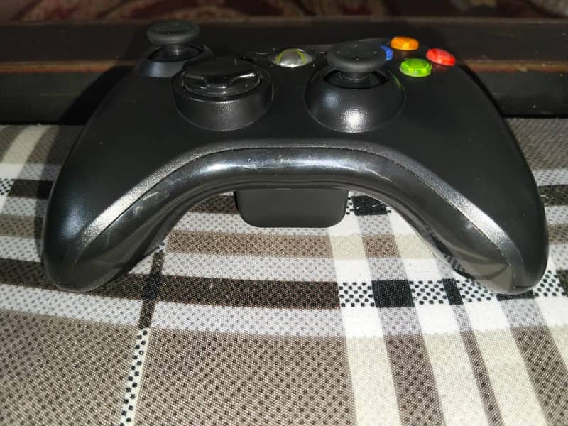 X-BOX 360 Wireless Controller With Wireless Receiver. 2