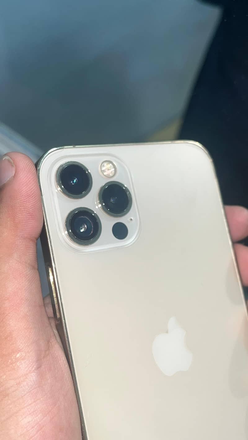 Iphone 12 pro 4