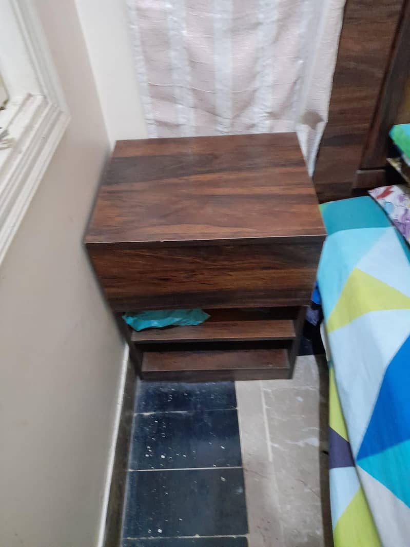 single bed with side table 2