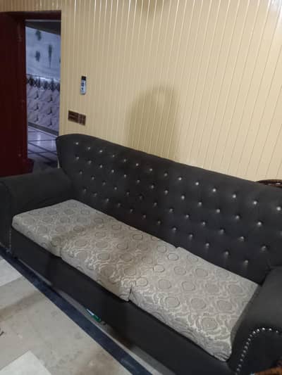 complete set of sofas highly recommended.
