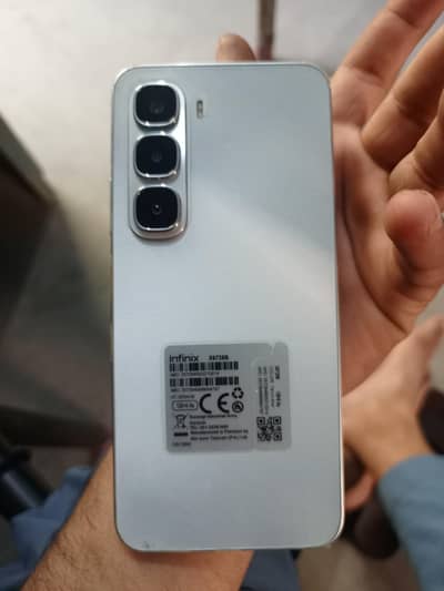 infinix hot 60i box charger avalible