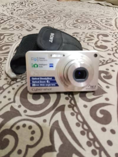 Sony cybershote camera