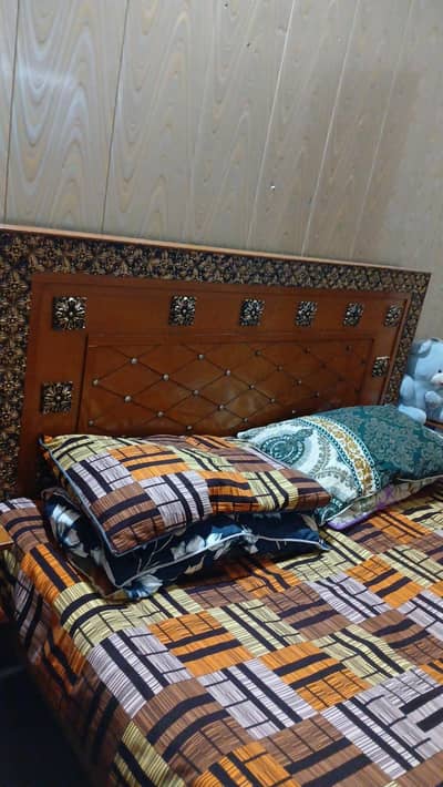 Bed and new warrented matress