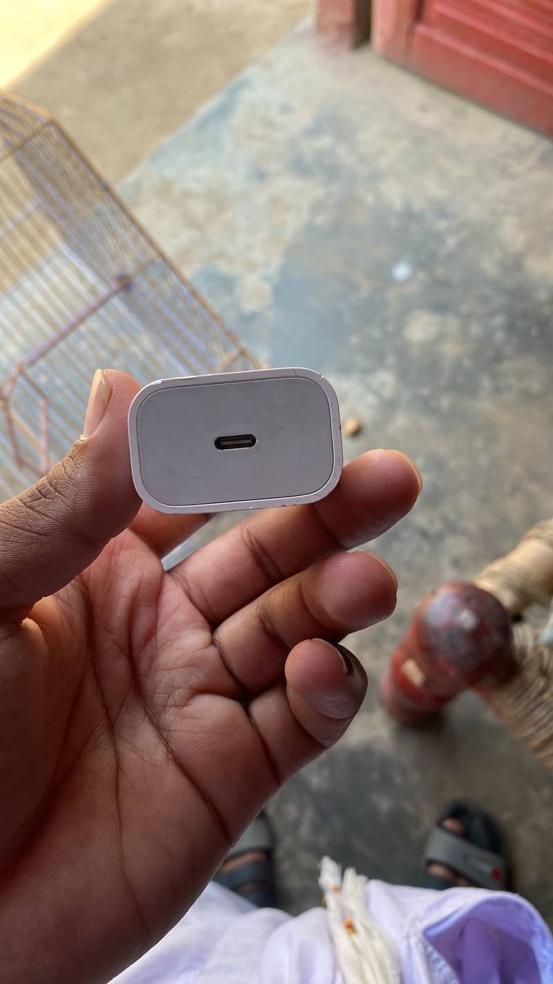 iPhone 11 3