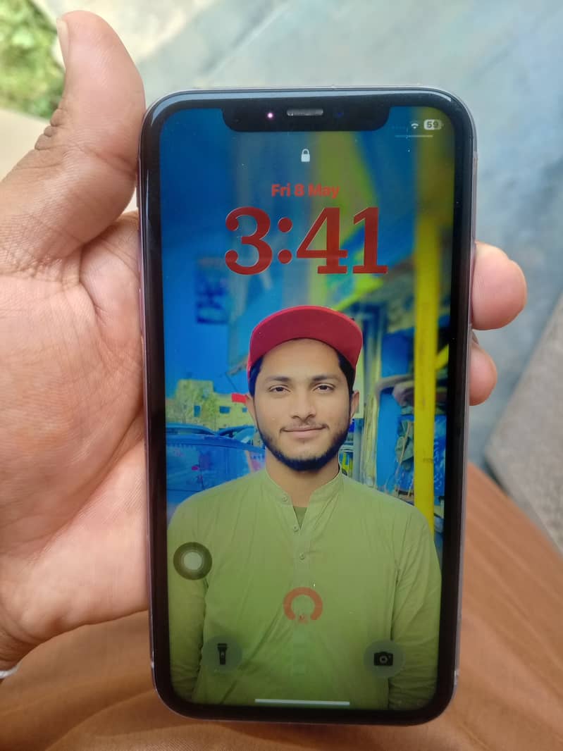 iPhone 11 8