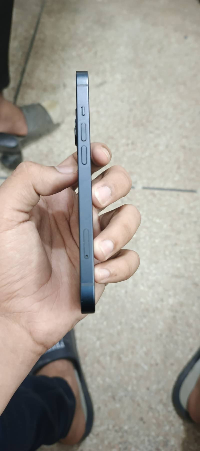 İPhone 13 1