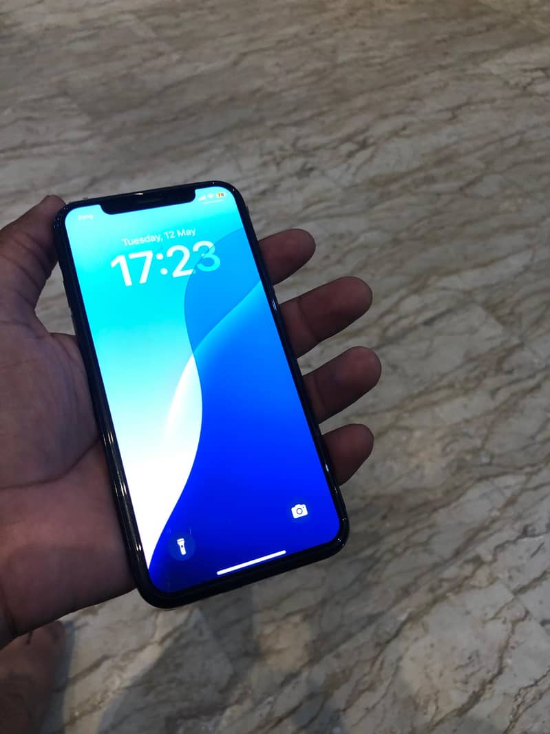 iphone XS 3
