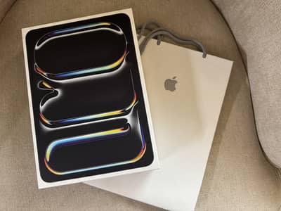 New Sealed Apple iPad Pro 11" (M5, 256GB, Space Black, OLED, WiFi)