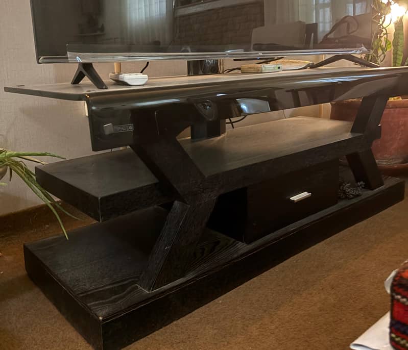 tv console 0