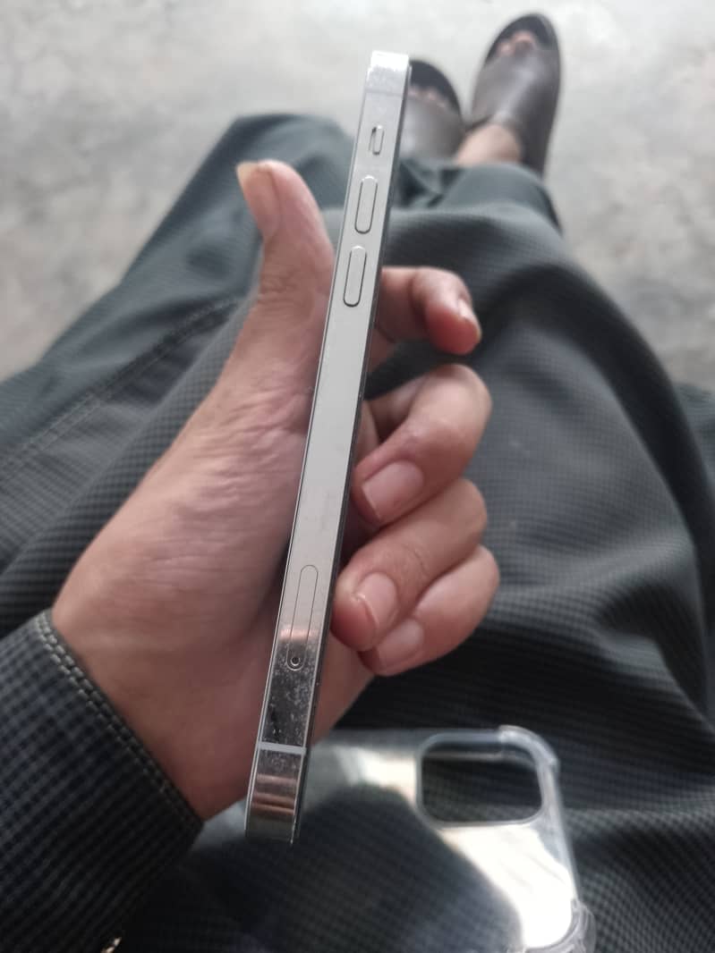 iPhone 12 Pro 0