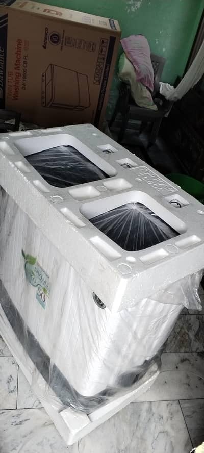 Dawlance full size twin tub washing machine