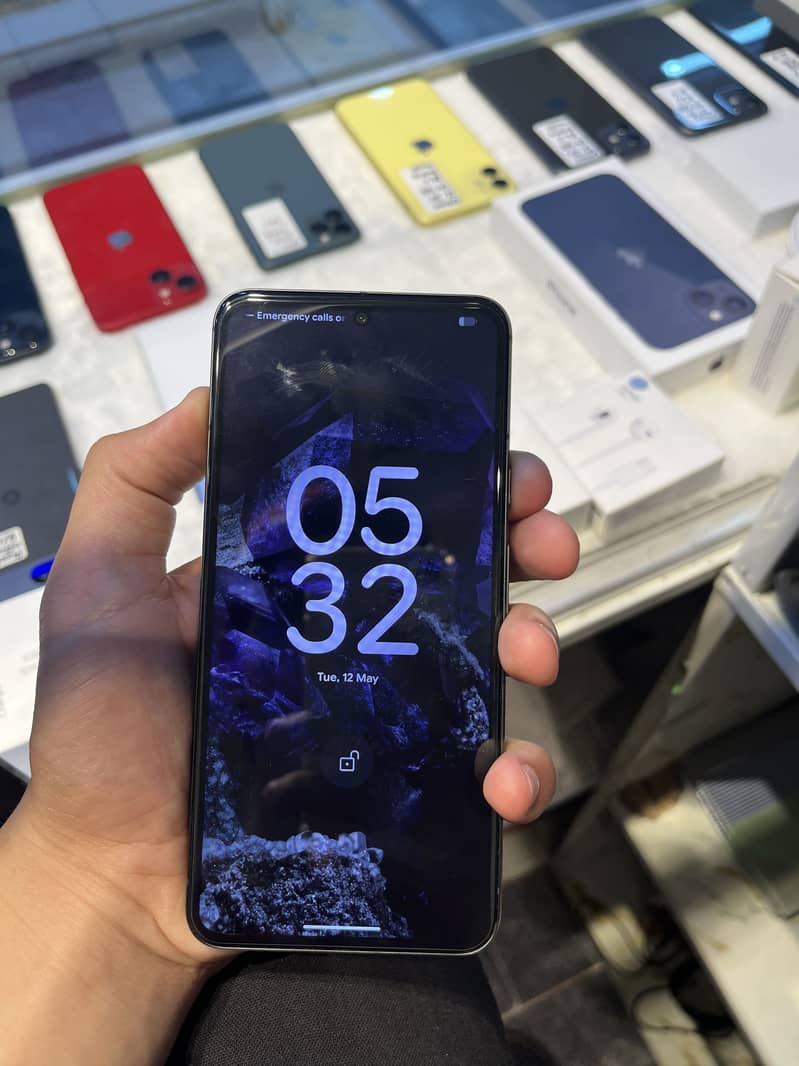 Google pixel 8 1