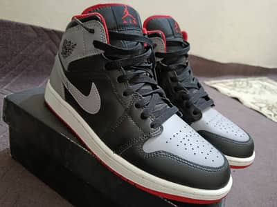 Air jordans 1 MID, Black/Cement Grey-Fire Red