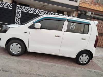 Suzuki WagonR VXL 2017 urgent for sale.