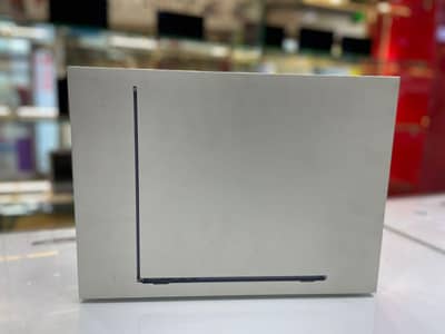 MacBook air M5 chip 15 -inch