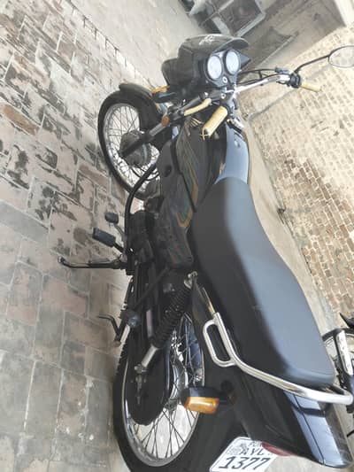 Honda pridor one hande used bike in new condition
