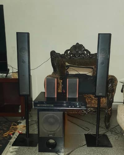 Sony home theater HBD-DZ610