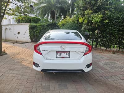 Civic oriel prosmatic UG