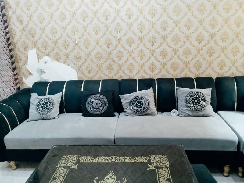 L shaped sofa include table 2